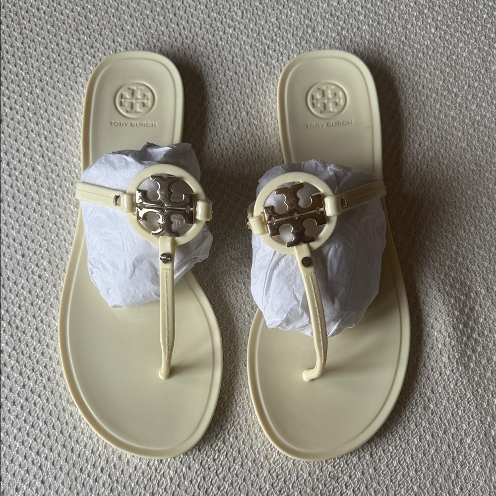 Tory Burch White and Gold Sandals - Picture 3 of 9